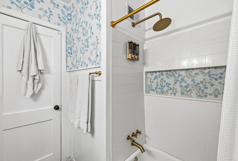 38 HOLMES ST, Memphis, Tennessee 38111, 2 Bedroom Bedrooms, 0 ,1 BathroomBathrooms,Duplexes,For Sale,HOLMES,0,10222027