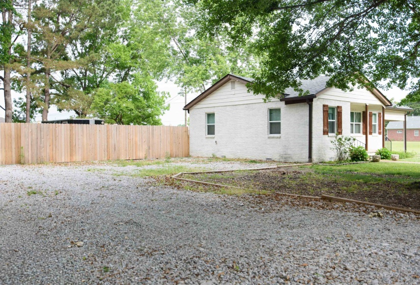 220 THIRD ST, Rossville, Tennessee 38066, 2 Bedroom Bedrooms, 5 Room Rooms,1 BathroomBathrooms,Residential,For Sale,THIRD,0,10222022