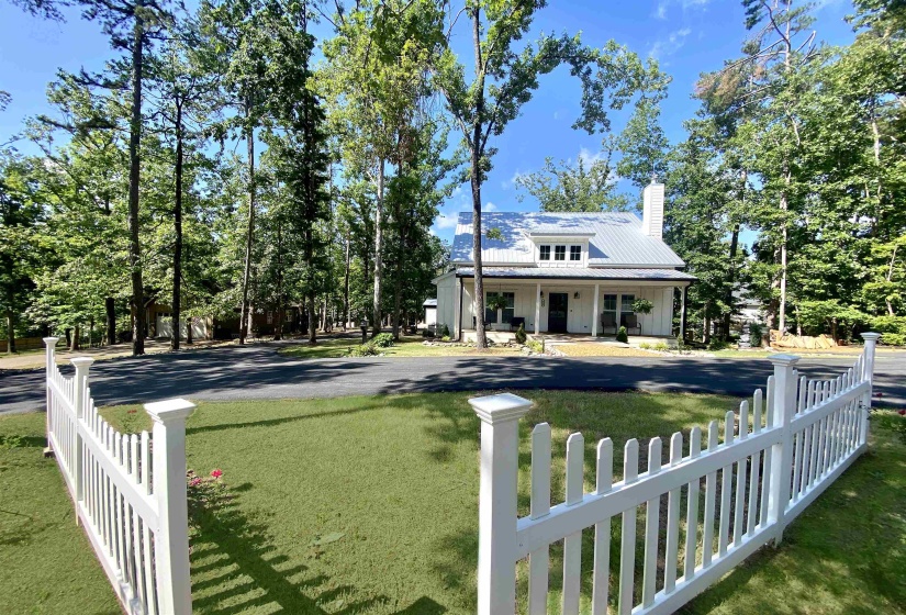420 HOLIDAY HILLS RD, Counce, Tennessee 38326, 3 Bedroom Bedrooms, 7 Room Rooms,2 BathroomBathrooms,Residential,For Sale,HOLIDAY HILLS,0,10222035