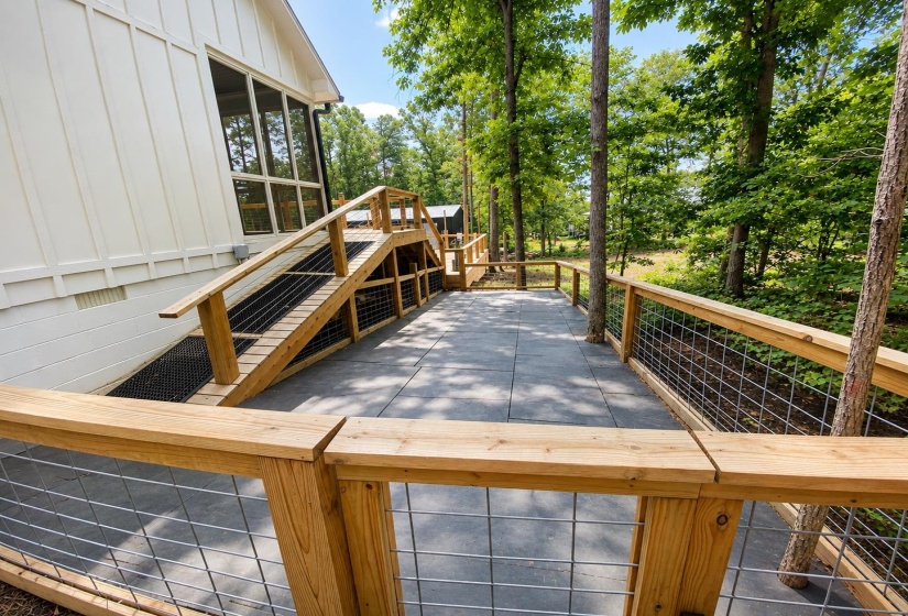 420 HOLIDAY HILLS RD, Counce, Tennessee 38326, 3 Bedroom Bedrooms, 7 Room Rooms,2 BathroomBathrooms,Residential,For Sale,HOLIDAY HILLS,0,10222035