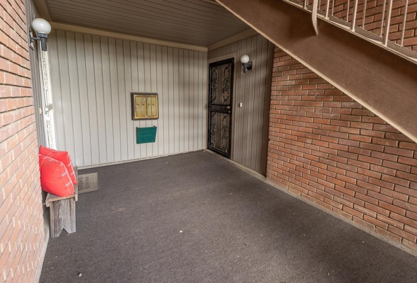 805 CREEKSIDE DR, Memphis, Tennessee 38117, 2 Bedrooms Bedrooms, 5 Rooms Rooms,2 BathroomsBathrooms,Residential,For Sale,CREEKSIDE,10222036