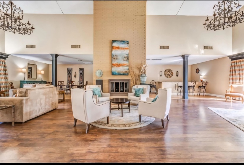 805 CREEKSIDE DR, Memphis, Tennessee 38117, 2 Bedrooms Bedrooms, 5 Rooms Rooms,2 BathroomsBathrooms,Residential,For Sale,CREEKSIDE,10222036