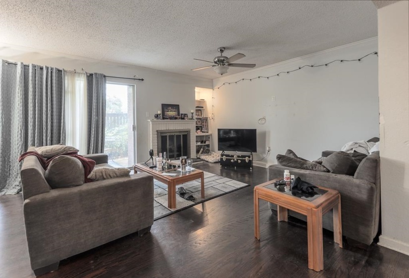805 CREEKSIDE DR, Memphis, Tennessee 38117, 2 Bedrooms Bedrooms, 5 Rooms Rooms,2 BathroomsBathrooms,Residential,For Sale,CREEKSIDE,10222036