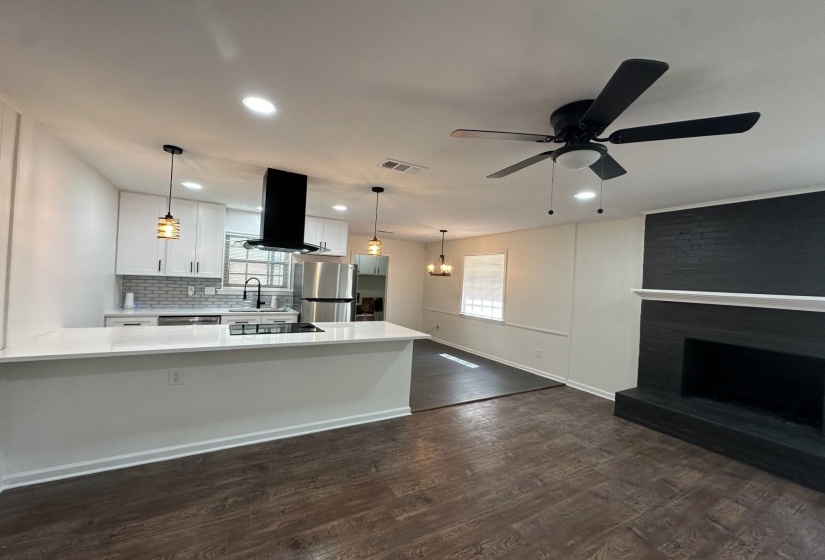 4003 LEHI DR, Memphis, Tennessee 38128, 3 Bedrooms Bedrooms, 5 Rooms Rooms,2 BathroomsBathrooms,Residential,For Sale,LEHI,10222039