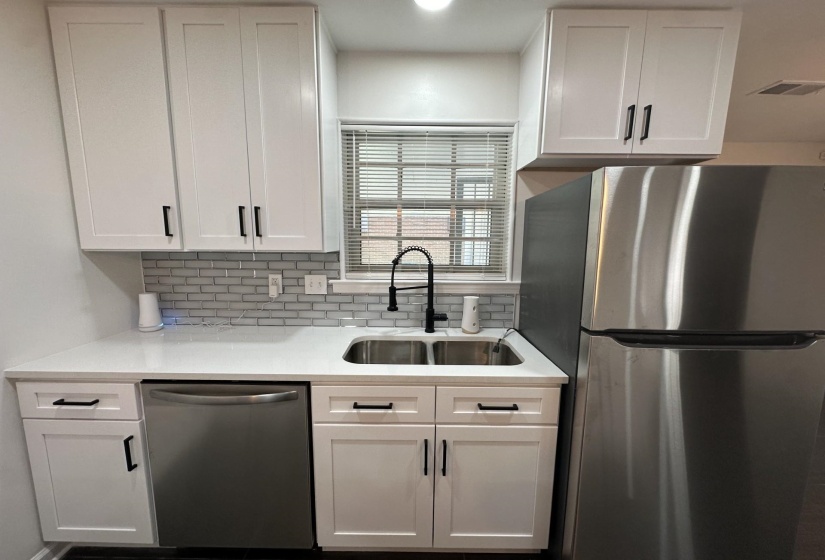 4003 LEHI DR, Memphis, Tennessee 38128, 3 Bedrooms Bedrooms, 5 Rooms Rooms,2 BathroomsBathrooms,Residential,For Sale,LEHI,10222039