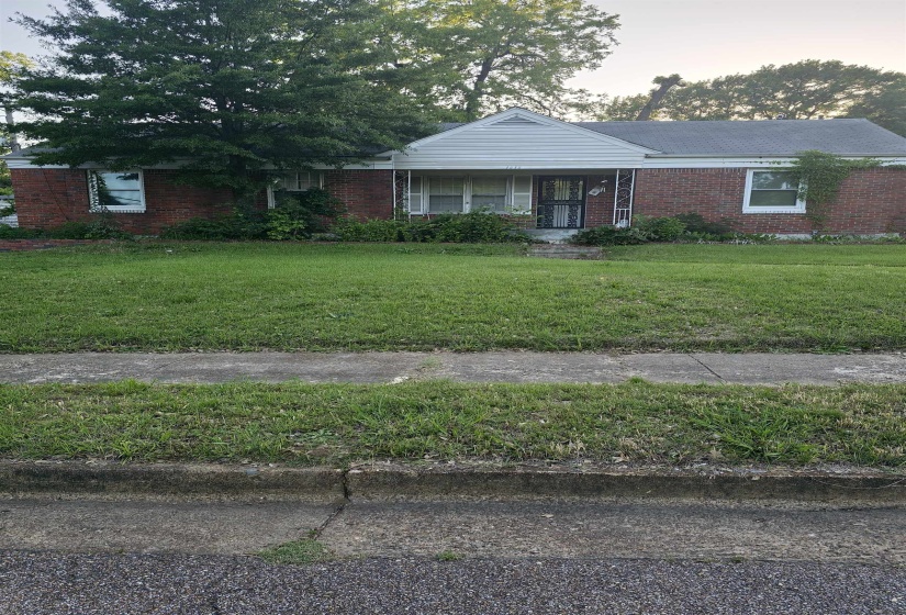 1515 SEMMES ST, Memphis, Tennessee 38114, 2 Bedroom Bedrooms, 6 Room Rooms,2 BathroomBathrooms,Residential,For Sale,SEMMES,0,10222050