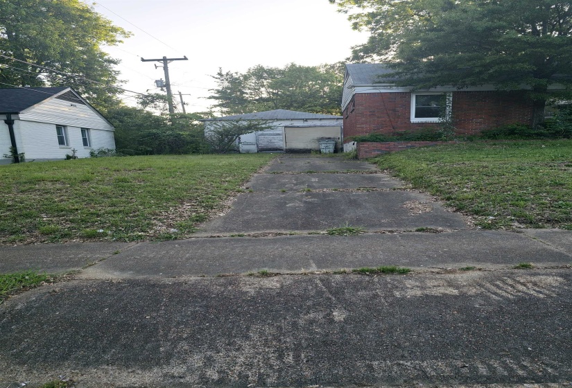 1515 SEMMES ST, Memphis, Tennessee 38114, 2 Bedroom Bedrooms, 6 Room Rooms,2 BathroomBathrooms,Residential,For Sale,SEMMES,0,10222050