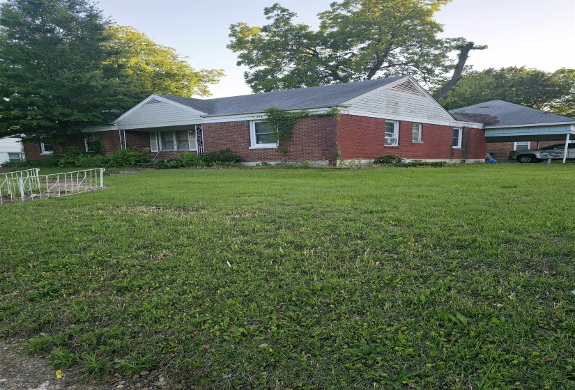 1515 SEMMES ST, Memphis, Tennessee 38114, 2 Bedroom Bedrooms, 6 Room Rooms,2 BathroomBathrooms,Residential,For Sale,SEMMES,0,10222050