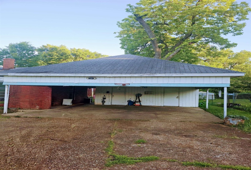 1515 SEMMES ST, Memphis, Tennessee 38114, 2 Bedroom Bedrooms, 6 Room Rooms,2 BathroomBathrooms,Residential,For Sale,SEMMES,0,10222050