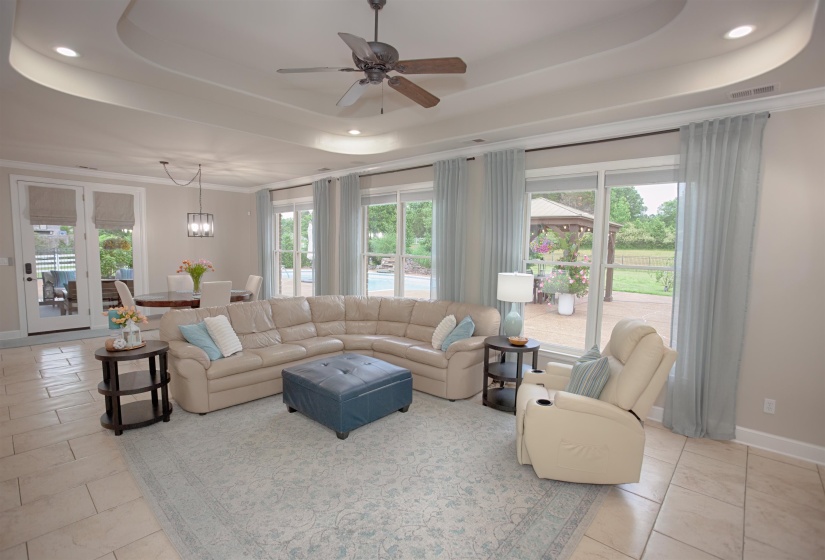 220 SOUTHMILL DR, Eads, Tennessee 38028, 6 Bedrooms Bedrooms, 17 Rooms Rooms,4.1 BathroomsBathrooms,Residential,For Sale,SOUTHMILL,10222053