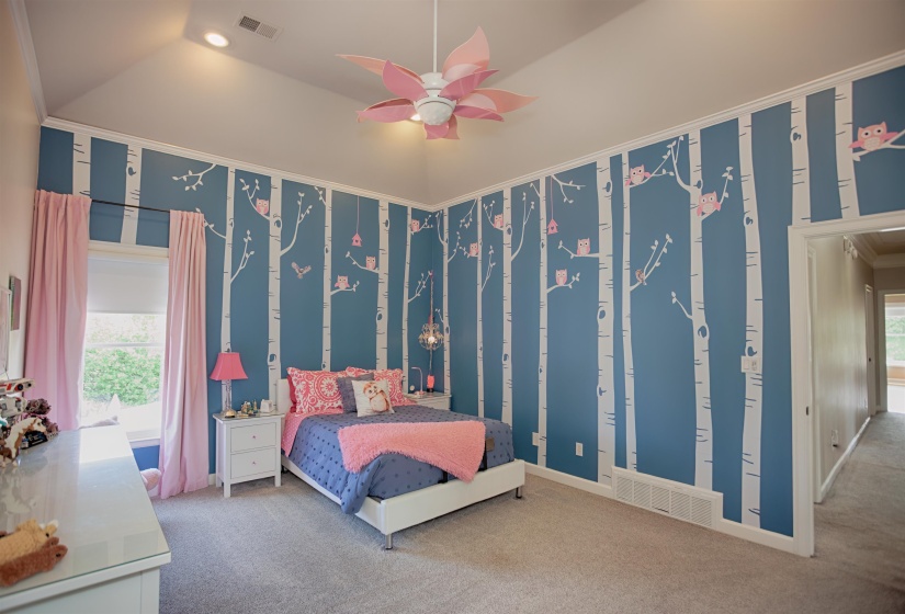 220 SOUTHMILL DR, Eads, Tennessee 38028, 6 Bedrooms Bedrooms, 17 Rooms Rooms,4.1 BathroomsBathrooms,Residential,For Sale,SOUTHMILL,10222053