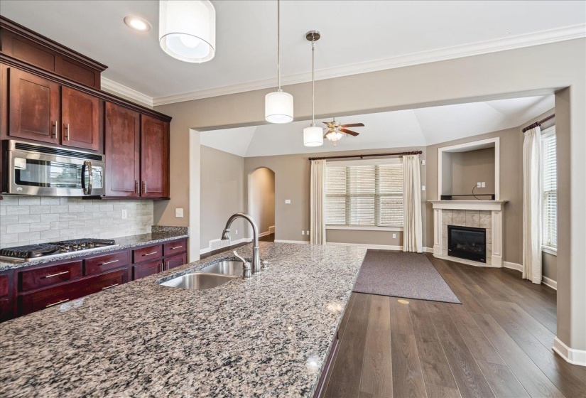 356 DOGWOOD VALLEY DR, Collierville, Tennessee 38017, 3 Bedrooms Bedrooms, 7 Rooms Rooms,2 BathroomsBathrooms,Residential,For Sale,DOGWOOD VALLEY,10222063