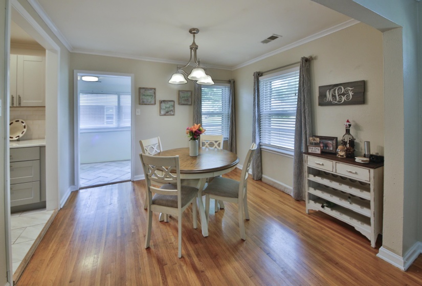 4545 AMBOY DR, Memphis, Tennessee 38117, 3 Bedrooms Bedrooms, 7 Rooms Rooms,1 BathroomBathrooms,Residential,For Sale,AMBOY,10222066