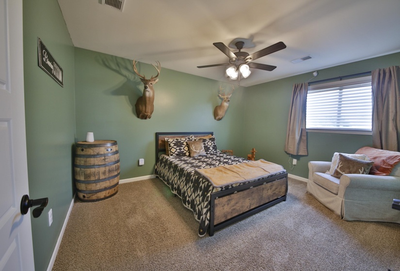 173 CATALPA CV, Atoka, Tennessee 38004, 5 Bedrooms Bedrooms, 8 Rooms Rooms,3 BathroomsBathrooms,Residential,For Sale,CATALPA,10222067