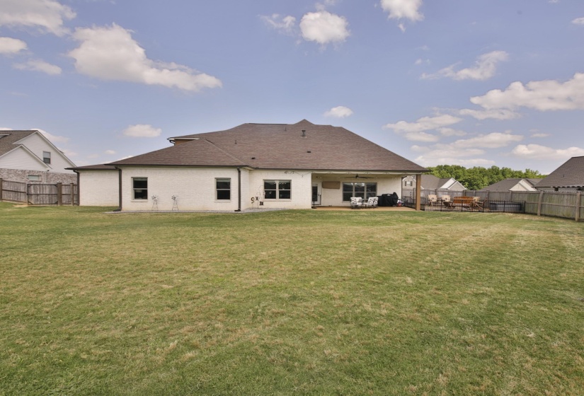 173 CATALPA CV, Atoka, Tennessee 38004, 5 Bedrooms Bedrooms, 8 Rooms Rooms,3 BathroomsBathrooms,Residential,For Sale,CATALPA,10222067