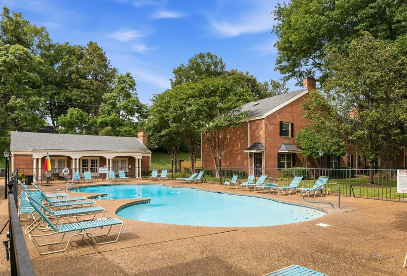 5720 QUINCE RD, Memphis, Tennessee 38119, 2 Bedrooms Bedrooms, 4 Rooms Rooms,1.1 BathroomsBathrooms,Residential,For Sale,QUINCE,10222068