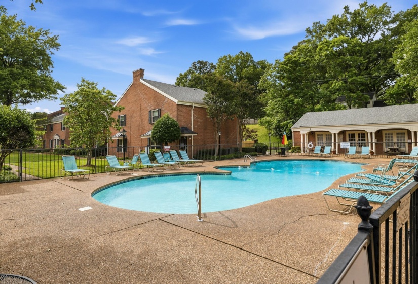 5720 QUINCE RD, Memphis, Tennessee 38119, 2 Bedrooms Bedrooms, 4 Rooms Rooms,1.1 BathroomsBathrooms,Residential,For Sale,QUINCE,10222068