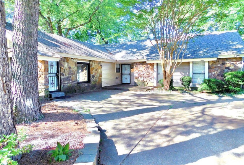 1411 LEAFHAVEN CV, Cordova, Tennessee 38016, 4 Bedrooms Bedrooms, 9 Rooms Rooms,3 BathroomsBathrooms,Rental Properties,For Sale,LEAFHAVEN,10222094