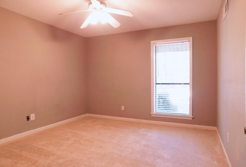 1411 LEAFHAVEN CV, Cordova, Tennessee 38016, 4 Bedrooms Bedrooms, 9 Rooms Rooms,3 BathroomsBathrooms,Rental Properties,For Sale,LEAFHAVEN,10222094