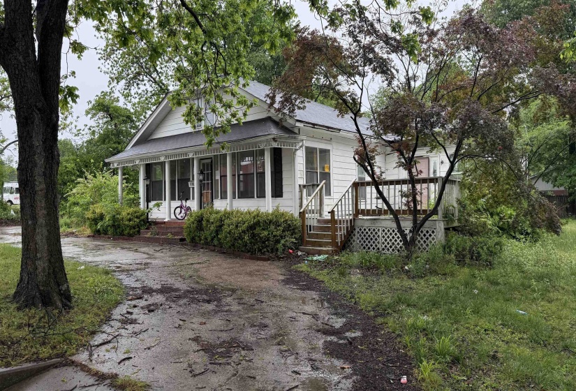 1702 NETTLETON AVE, Jonesboro, Arkansas 72401, 5 Bedroom Bedrooms, 10 Room Rooms,3 BathroomBathrooms,Residential,For Sale,NETTLETON,0,10217378