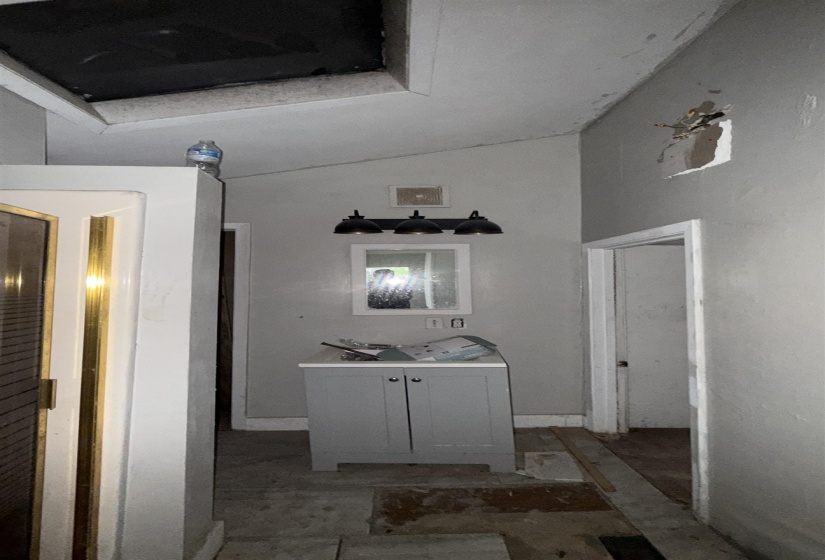 1702 NETTLETON AVE, Jonesboro, Arkansas 72401, 5 Bedroom Bedrooms, 10 Room Rooms,3 BathroomBathrooms,Residential,For Sale,NETTLETON,0,10217378
