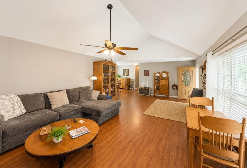 246 COLLINS ST, Ripley, Tennessee 38063-8042, 3 Bedrooms Bedrooms, 7 Rooms Rooms,2 BathroomsBathrooms,Residential,For Sale,COLLINS,10222073
