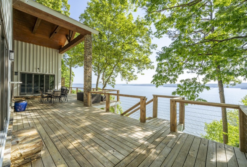 585 ISLAND VIEW DR, Counce, Tennessee 38326, 3 Bedroom Bedrooms, 10 Room Rooms,3 BathroomBathrooms,Residential,For Sale,ISLAND VIEW,0,10222083