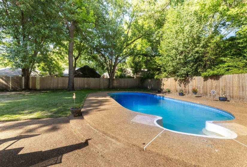 6710 KIRBY OAKS LN, Memphis, Tennessee 38119, 3 Bedroom Bedrooms, 6 Room Rooms,2.1 BathroomBathrooms,Residential,For Sale,KIRBY OAKS,0,10222085