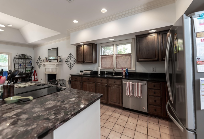 6710 KIRBY OAKS LN, Memphis, Tennessee 38119, 3 Bedroom Bedrooms, 6 Room Rooms,2.1 BathroomBathrooms,Residential,For Sale,KIRBY OAKS,0,10222085
