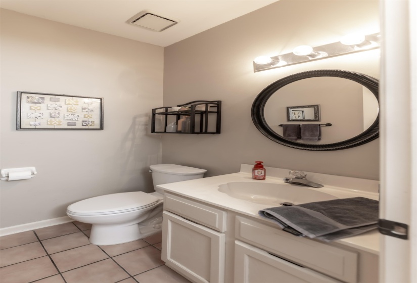 6710 KIRBY OAKS LN, Memphis, Tennessee 38119, 3 Bedroom Bedrooms, 6 Room Rooms,2.1 BathroomBathrooms,Residential,For Sale,KIRBY OAKS,0,10222085