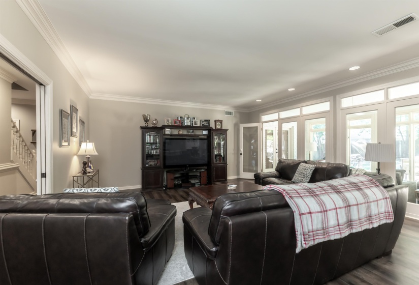 6710 KIRBY OAKS LN, Memphis, Tennessee 38119, 3 Bedroom Bedrooms, 6 Room Rooms,2.1 BathroomBathrooms,Residential,For Sale,KIRBY OAKS,0,10222085
