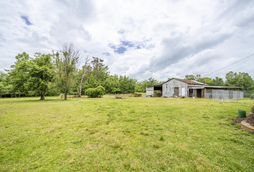 8809 22 HWY, Michie, Tennessee 38357, 3 Bedroom Bedrooms, 10 Room Rooms,2 BathroomBathrooms,Residential,For Sale,22,0,10222086