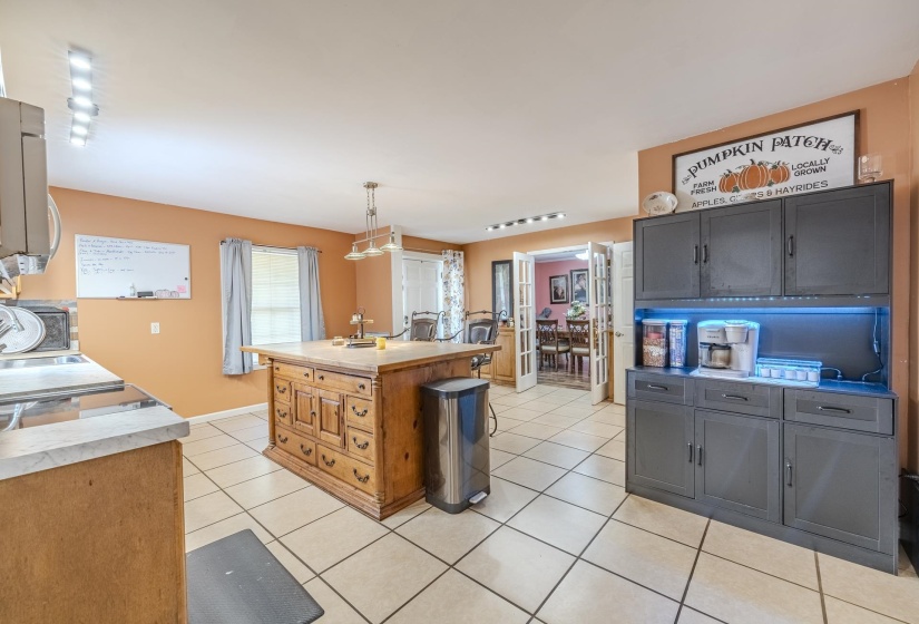 8809 22 HWY, Michie, Tennessee 38357, 3 Bedroom Bedrooms, 10 Room Rooms,2 BathroomBathrooms,Residential,For Sale,22,0,10222086