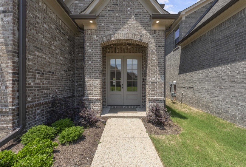 873 WINTER LEAF DR, Cordova, Tennessee 38018, 4 Bedroom Bedrooms, 7 Room Rooms,2.1 BathroomBathrooms,Residential,For Sale,WINTER LEAF,0,10222107