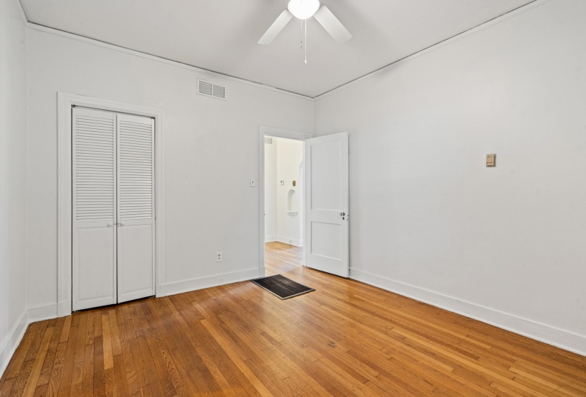 1818 MIGNON AVE, Memphis, Tennessee 38107, 2 Bedroom Bedrooms, 6 Room Rooms,2 BathroomBathrooms,Residential,For Sale,MIGNON,0,10222112