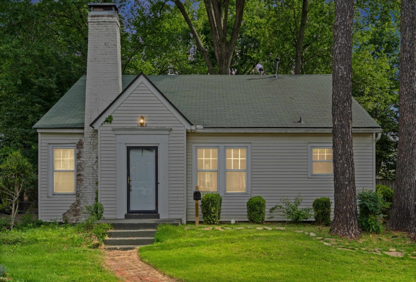 1818 MIGNON AVE, Memphis, Tennessee 38107, 2 Bedroom Bedrooms, 6 Room Rooms,2 BathroomBathrooms,Residential,For Sale,MIGNON,0,10222112