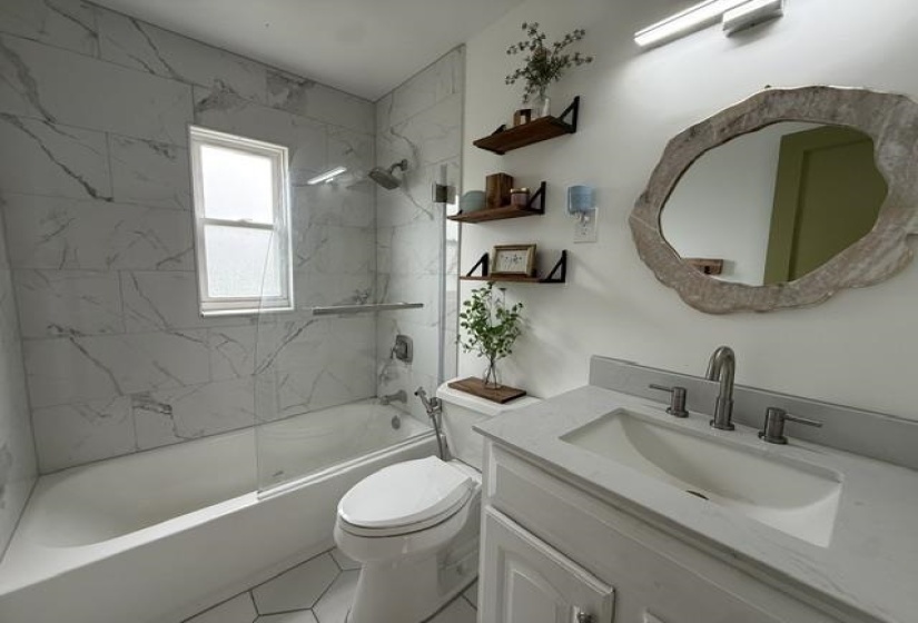 3001 WALNUT GROVE RD, Memphis, Tennessee 38111, 2 Bedrooms Bedrooms, 5 Rooms Rooms,1 BathroomBathrooms,Residential,For Sale,WALNUT GROVE,10222115