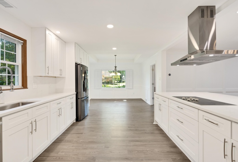 2243 GLENALDEN DR, Germantown, Tennessee 38139, 5 Bedroom Bedrooms, 12 Room Rooms,4.1 BathroomBathrooms,Residential,For Sale,GLENALDEN,0,10222129