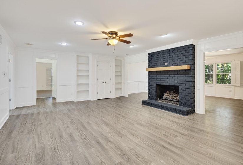 2243 GLENALDEN DR, Germantown, Tennessee 38139, 5 Bedroom Bedrooms, 12 Room Rooms,4.1 BathroomBathrooms,Residential,For Sale,GLENALDEN,0,10222129