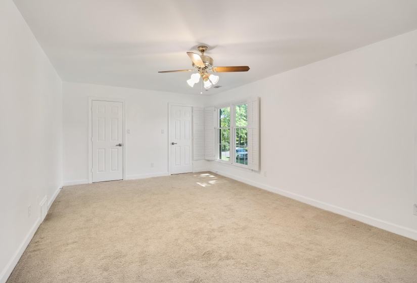 2243 GLENALDEN DR, Germantown, Tennessee 38139, 5 Bedroom Bedrooms, 12 Room Rooms,4.1 BathroomBathrooms,Residential,For Sale,GLENALDEN,0,10222129