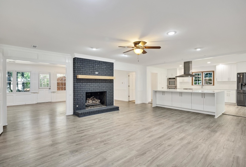 2243 GLENALDEN DR, Germantown, Tennessee 38139, 5 Bedroom Bedrooms, 12 Room Rooms,4.1 BathroomBathrooms,Residential,For Sale,GLENALDEN,0,10222129