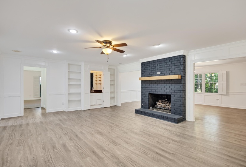2243 GLENALDEN DR, Germantown, Tennessee 38139, 5 Bedroom Bedrooms, 12 Room Rooms,4.1 BathroomBathrooms,Residential,For Sale,GLENALDEN,0,10222129