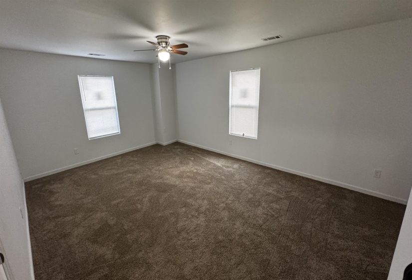 3021 CHELSEA AVE, Memphis, Tennessee 38108, 3 Bedrooms Bedrooms, 7 Rooms Rooms,2.1 BathroomsBathrooms,Rental Properties,For Sale,CHELSEA,10222130