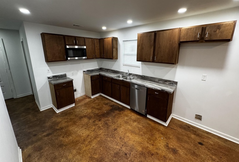 3021 CHELSEA AVE, Memphis, Tennessee 38108, 3 Bedrooms Bedrooms, 7 Rooms Rooms,2.1 BathroomsBathrooms,Rental Properties,For Sale,CHELSEA,10222130