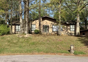 2302 HAWKSMOOR PL, Memphis, Tennessee 38016, 4 Bedrooms Bedrooms, 8 Rooms Rooms,2.1 BathroomsBathrooms,Rental Properties,For Sale,HAWKSMOOR,10222142 2302 HAWKSMOOR PL, Memphis, Tennessee 38016, 4 Bedrooms Bedrooms, 8 Rooms Rooms,2.1 BathroomsBathrooms,Rental Properties,For Sale,HAWKSMOOR,10222142