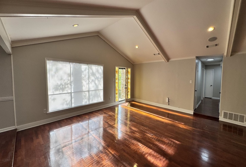 2302 HAWKSMOOR PL, Memphis, Tennessee 38016, 4 Bedrooms Bedrooms, 8 Rooms Rooms,2.1 BathroomsBathrooms,Rental Properties,For Sale,HAWKSMOOR,10222142