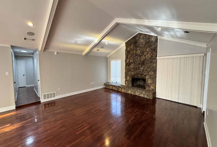 2302 HAWKSMOOR PL, Memphis, Tennessee 38016, 4 Bedrooms Bedrooms, 8 Rooms Rooms,2.1 BathroomsBathrooms,Rental Properties,For Sale,HAWKSMOOR,10222142