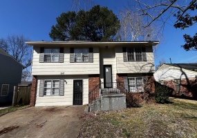2547 COURTNEY DR, Memphis, Tennessee 38128, 4 Bedrooms Bedrooms, 6 Rooms Rooms,1.1 BathroomsBathrooms,Rental Properties,For Sale,COURTNEY,10222147 2547 COURTNEY DR, Memphis, Tennessee 38128, 4 Bedrooms Bedrooms, 6 Rooms Rooms,1.1 BathroomsBathrooms,Rental Properties,For Sale,COURTNEY,10222147