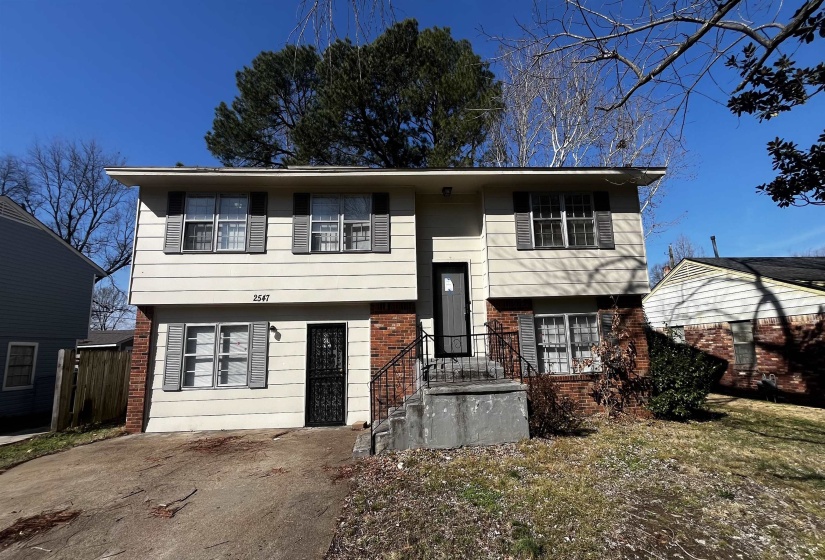 2547 COURTNEY DR, Memphis, Tennessee 38128, 4 Bedrooms Bedrooms, 6 Rooms Rooms,1.1 BathroomsBathrooms,Rental Properties,For Sale,COURTNEY,10222147