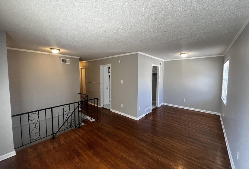 2547 COURTNEY DR, Memphis, Tennessee 38128, 4 Bedrooms Bedrooms, 6 Rooms Rooms,1.1 BathroomsBathrooms,Rental Properties,For Sale,COURTNEY,10222147